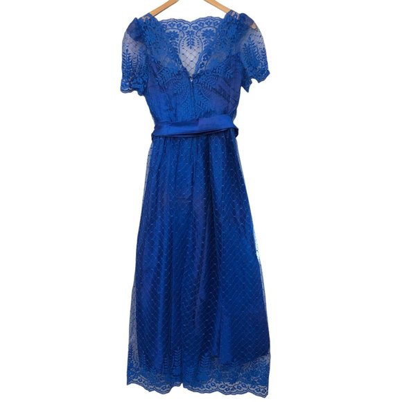 Vintage 70s Blue Lace Overlay Formal Fit and Flare Full Length Dress - Picture 3 of 8